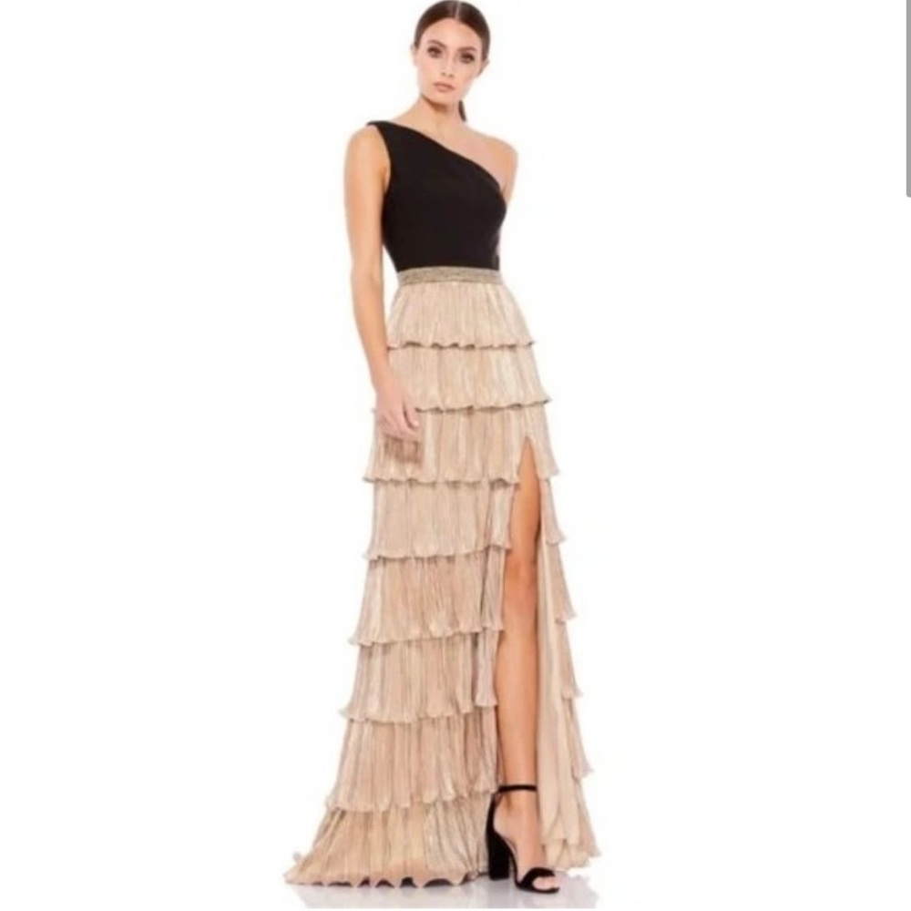 MAC DUGGAL One-Shoulder Ruffle Tiered Gown in Black Gold Size US 2